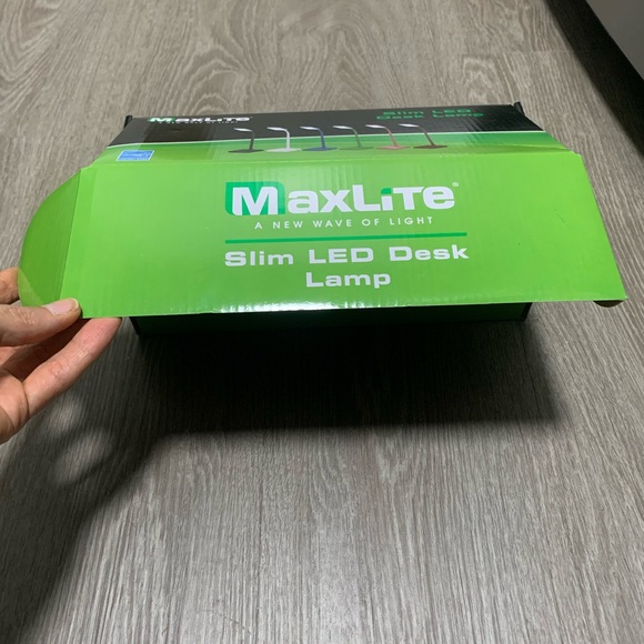 New LED Desk Lamp. New In Box. - Picture 3 of 7